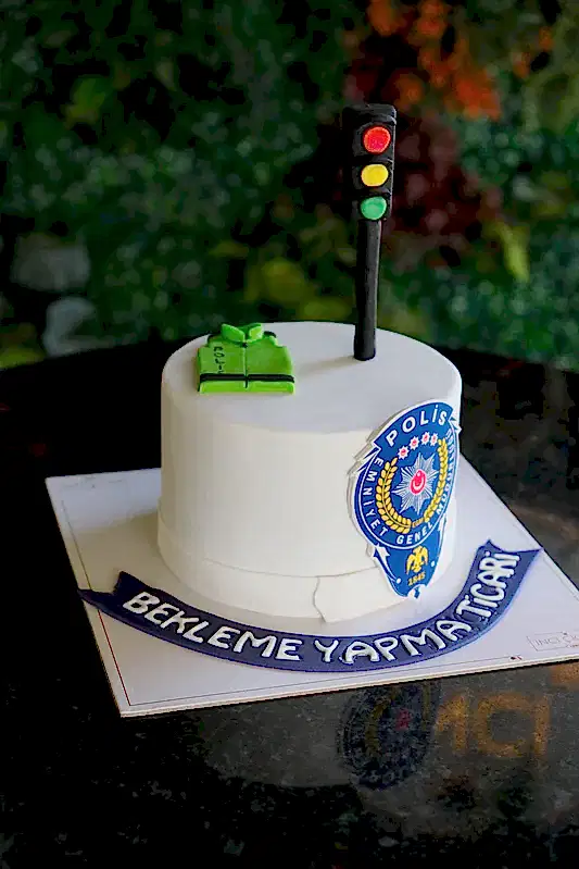 Butik Polis Trafik Lambası Pasta