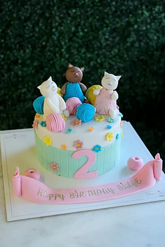 Butik Örgülü Kedi Pasta