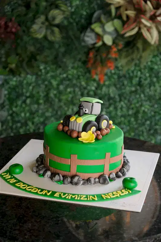 Butik Traktör Yeşil Pasta