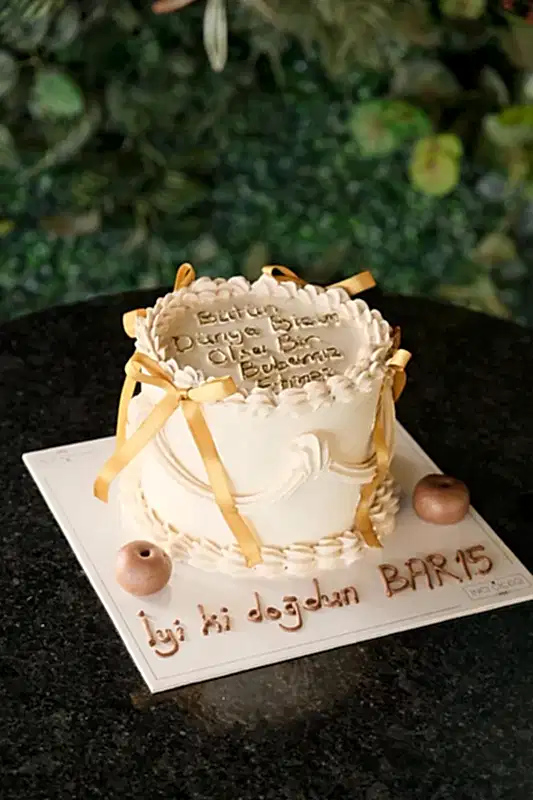 Butik Altın Kurdele Nostaljik Pasta (Vintage Cake)