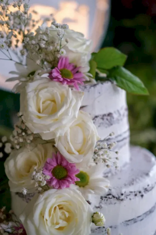 Butik Katlı Canlı Çiçekli Pasta