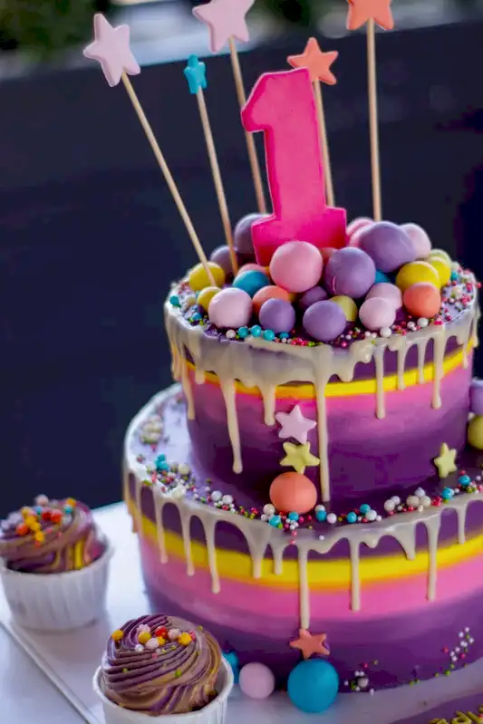 Butik Rengarenk Balonlu Pasta